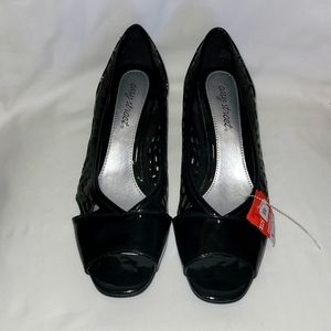 Easy Street Black Heels